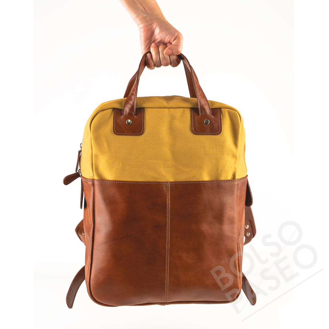 FAU-con-mano Mochila FAU de cuero y tela