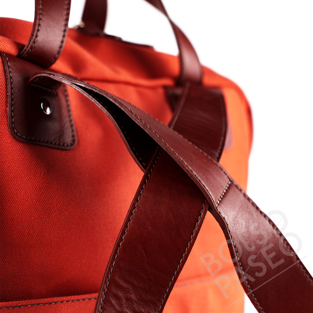FIL detalle tirantes Mochila Fil de cuero y tela